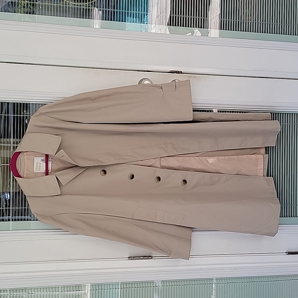 London Towne Other - London Towne Tan Vintage Trench Coat Rain Coat Size 38R